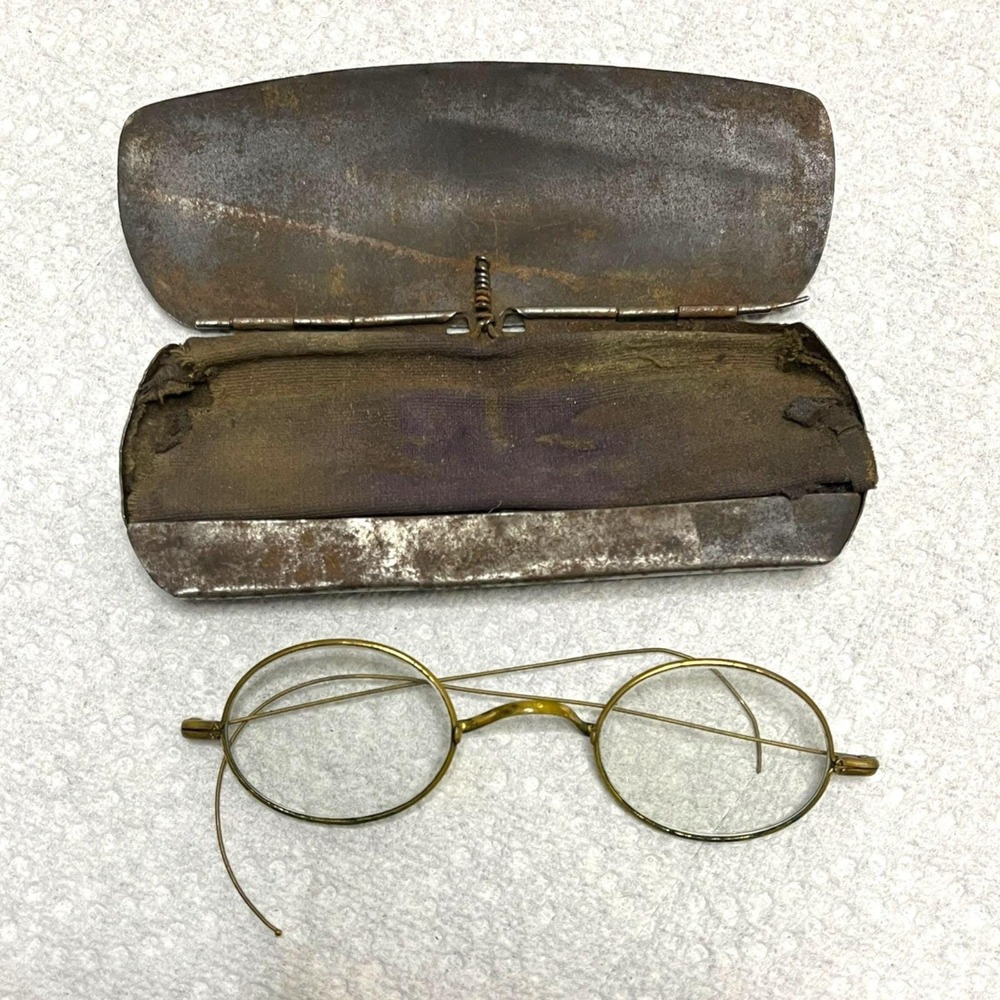 Antique Gold TONE Frame Ben Franklin Style Eyeglass Steel Case Oval